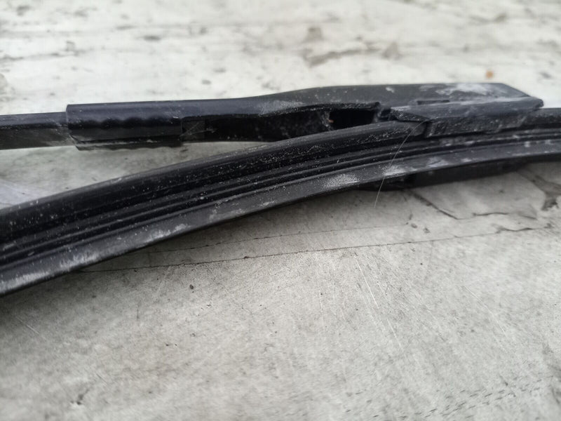 AUDI E-TRON 2018-ON FRONT WINDSCREEN WIPER ARM 97036203 GENUINE