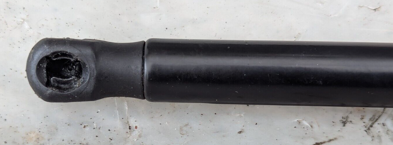 MERCEDES C-CLASS W204 07-11 BONNET HOOD GAS STRUT DRIVER RIGHT O/S A2049800964
