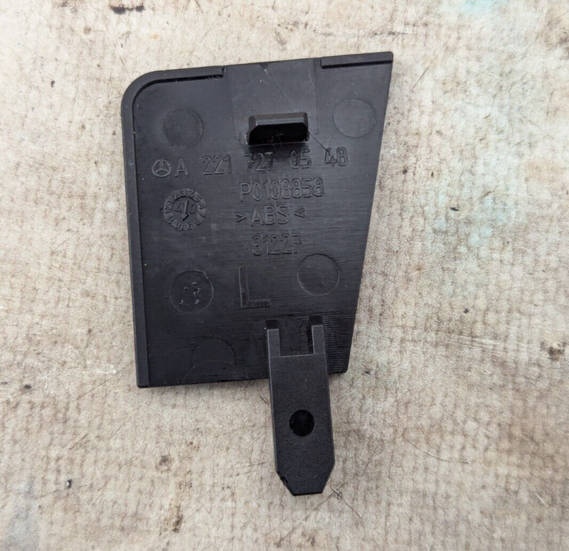 MERCEDES S CLASS W221 06-13 FRONT LEFT N/S DOOR CARD PANEL TRIM A2217270548