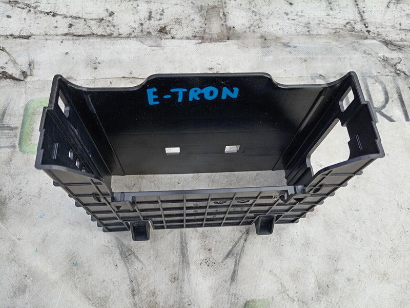 AUDI E-TRON 2018-ON RADIO CONTROLLER MOUNT HOLDER 4KE907462 GENUINE