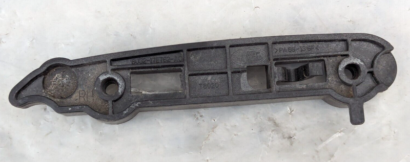 RANGE ROVER EVOQUE L538 11-15 FRONT RIGHT O/S BUMPER MOUNT BRACKET BJ32-17E762-A