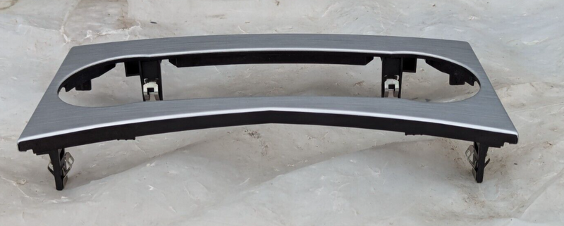 MERCEDES-BENZ C-CLASS W204 07-11 CENTER CONSOLE SURROUND TRIM A204680490 GENUINE