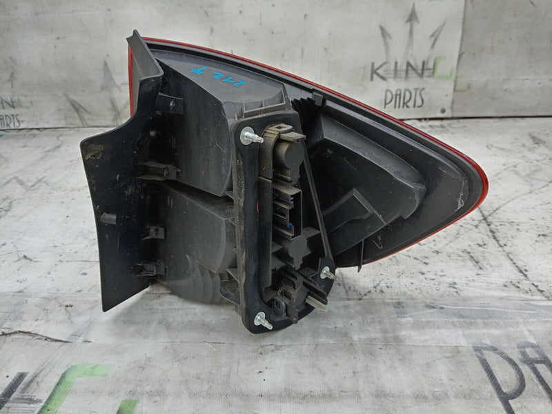 BMW X1 E84 2009-12 GENUINE REAR LIGHT PASSENGER SIDE OUTER LEFT 03425600