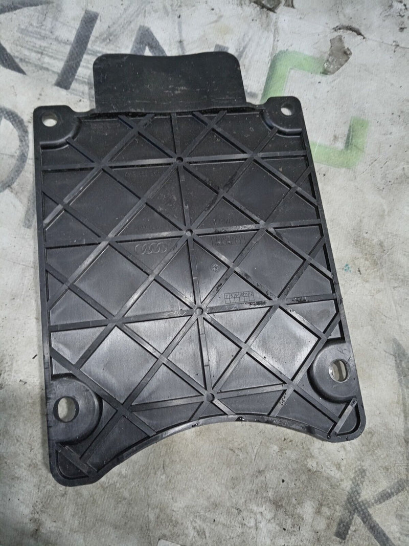 AUDI E-TRON 2018-ON CABLE RETAINER COVER 4KE863968 GENUINE