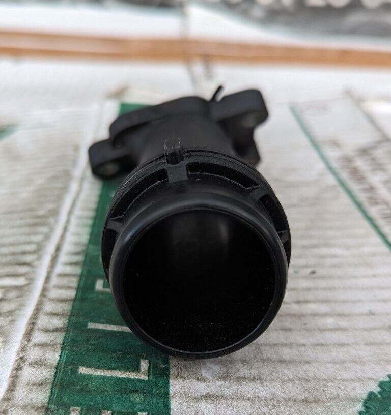 BMW 3 SERIES F30 11-19 COOLING SYSTEM FLANGE PIPE CONNECTOR 7810707 GENUINE