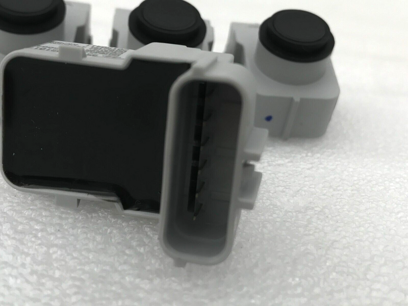 HYUNDAI TUCSON / ix35 MK3 4x REAR BUMPER REVERSE PARKING SENSOR PDC 95720-2S101