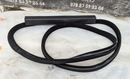 MERCEDES C-CLASS W204 07-11 FRONT RIGHT O/S DOOR RUBBER GASKET SEAL A2046971051