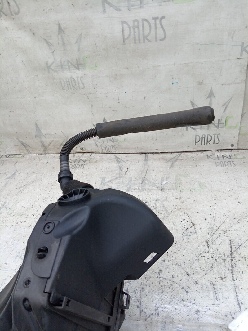 BMW X1 E84 09-15 2.0 DIESEL AIR FILTER HOUSING BOX GENUINE 8512599