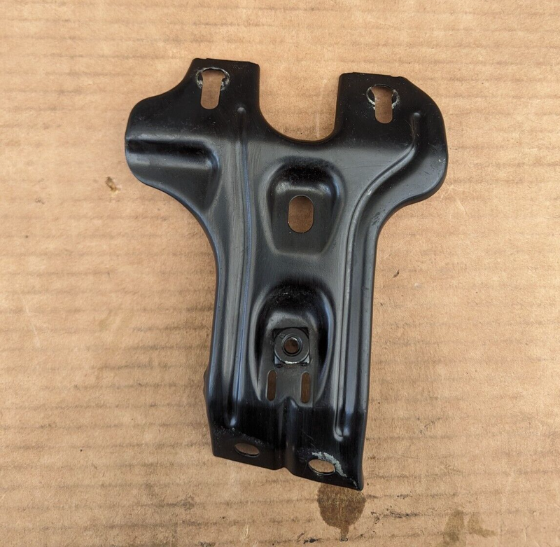 VW GOLF MK7 2012-2020 BONNET CENTER LOCK SUPPORT BRACKET 5G0805567 GENUINE