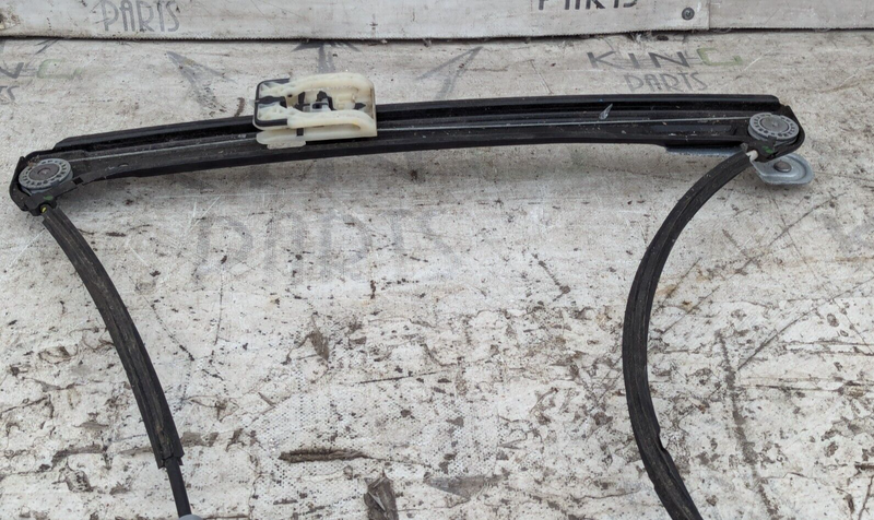 SKODA KAROQ NU7 17-2021 FRONT LEFT N/S WINDOW REGULATOR 575837461A GENUINE