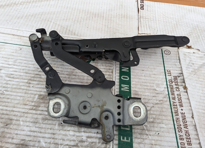 BMW 3 SERIES F30 2011-2019 RIGHT O/S BONNET HINGE 7239416 GENUINE