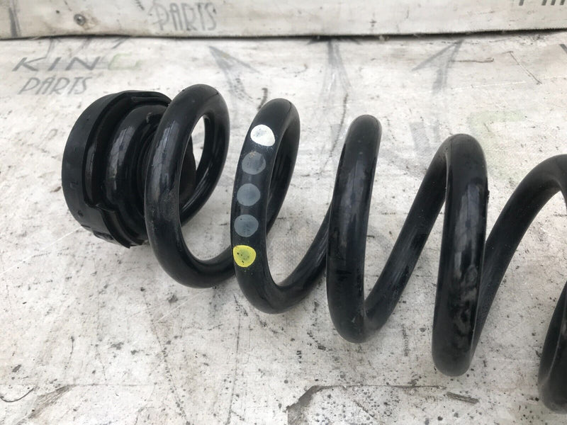 MERCEDES GLC X253 4MATIC RIGHT DRIVER SIDE REAR COIL SPING & RUBBER MOUNT