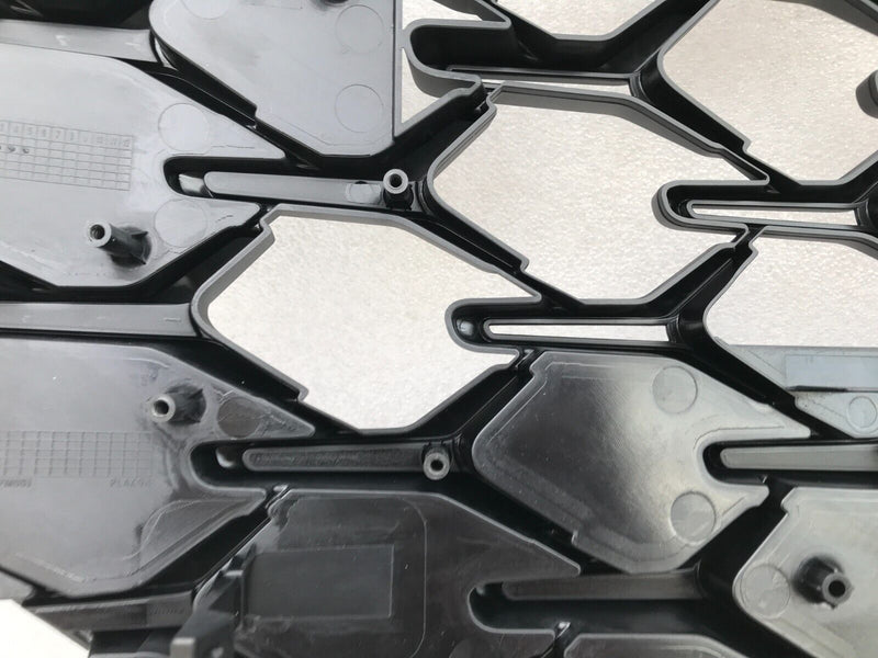 HYUNDAI i30 LCI 2020 N PERFORMANCE FRONT BUMPER RADIATOR GRILL Without PDC COVER