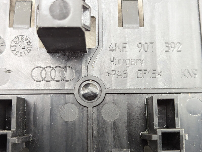AUDI E-TRON 2018-ON RETAINER FOR CONTROL UNIT BRACKET 4KE907392 GENUINE