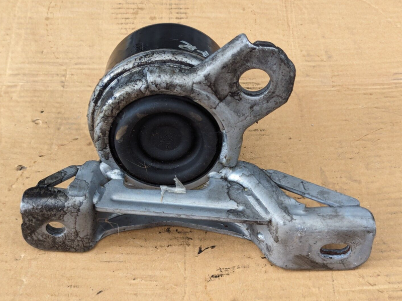 RANGE ROVER EVOQUE L538 11-15 RIGHT O/S ENGINE MOUNT BRACKET BJ32-6F012-AB