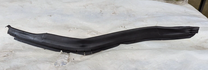 MERCEDES C-CLASS W204 07-11 RIGHT O/S ENGINE PARTITION RUBBER SEAL A2046280898