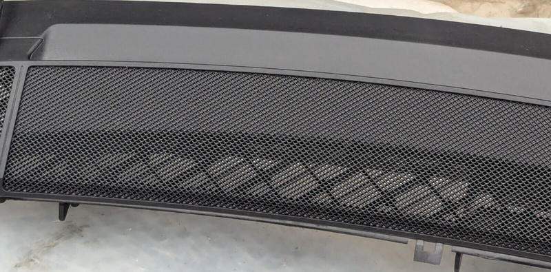 MERCEDES-BENZ C-CLASS W204 07-11 REAR THIRD BRAKE LIGHT COVER TRIM A2046830130