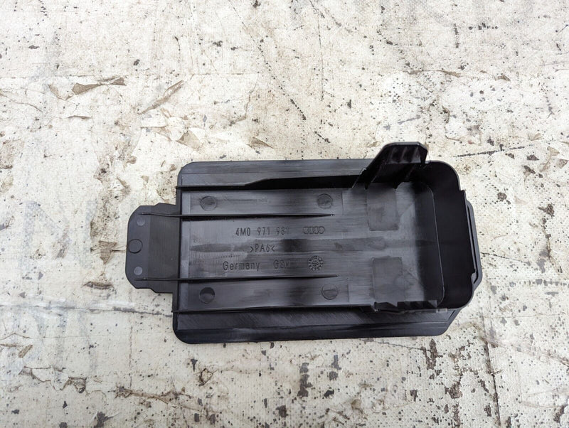 AUDI E-TRON 2018-ON SEAT RAIL TRIM COVER 4M0971981 GENUINE