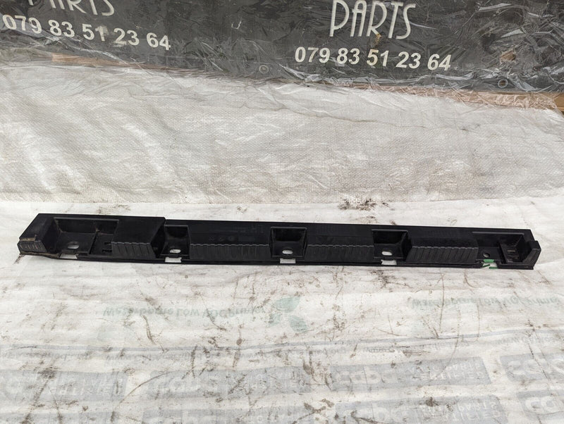 BMW X1 E84 09-15 LEFT SIDE STRIP SKIRT MOUNTING BRACKET GENUINE 2991497