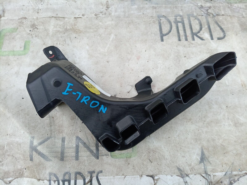 AUDI E-TRON 2018-ON PASSENGER N/S AIR FOOT-WELL VENT 4KR819152 GENUINE