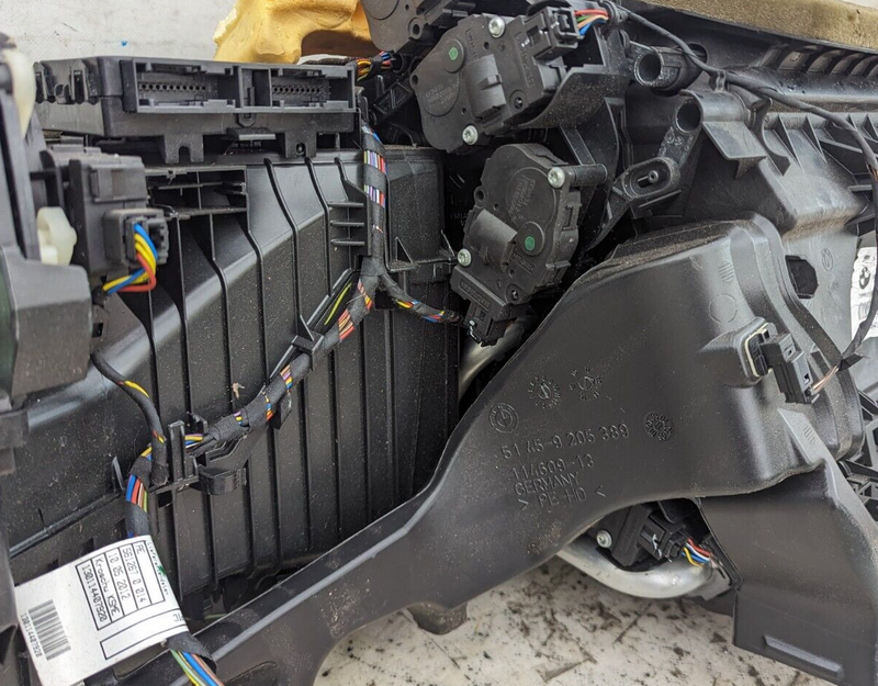 BMW 3 SERIES F30 2011-2019 HEATER MATRIX BOX 9207091 GENUINE