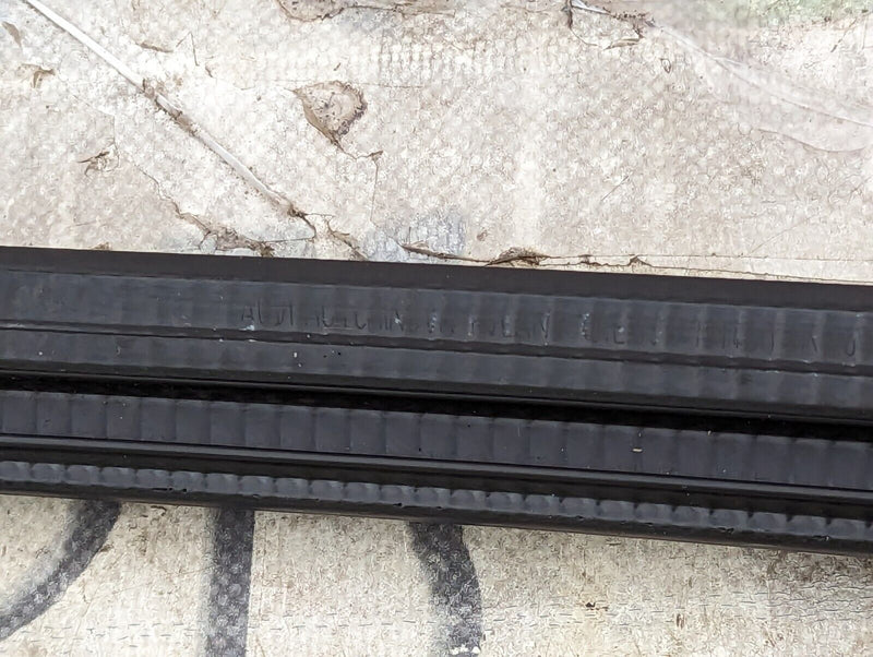 AUDI E-TRON 2018-ON RIGHT O/S DOOR WINDOW SLOT SEAL TRIM 4KE839475 GENUINE