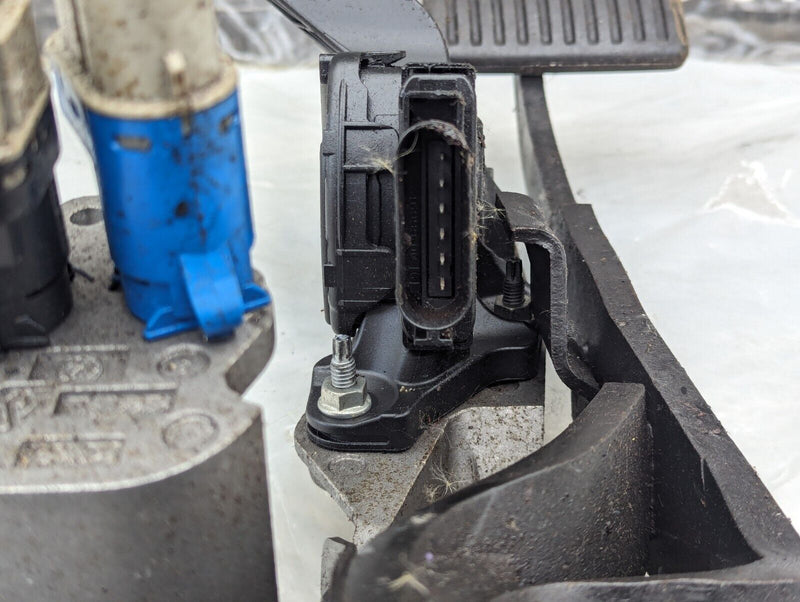 RANGE ROVER EVOQUE L538 BRAKE AND ACCELERATOR PEDAL BOX ASSEMBLY BJ32-9F836-BB