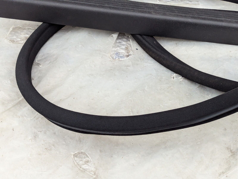 MERCEDES C-CLASS W204 07-11 REAR LEFT N/S DOOR RUBBER GASKET SEAL A2046970151