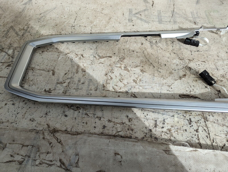 AUDI E-TRON 2018-ON UPPER CENTER CONSOLE LIGHT FIBER TRIM 4KR947209 GENUINE