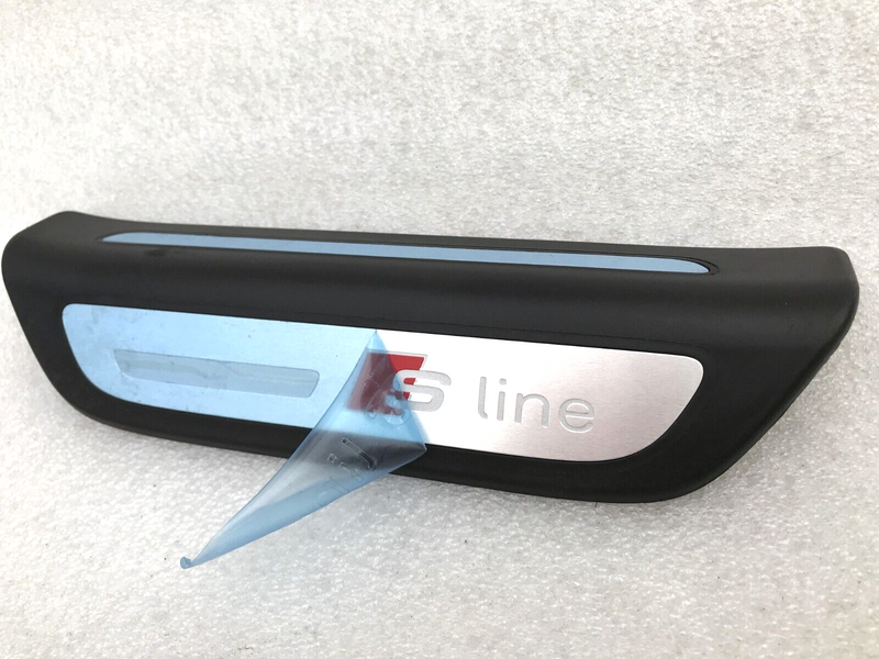 AUDI Q3 8U S-LINE REAR DOOR LEFT SIDE STEP PLATE SILL TRIM COVER 8U0.853.375B