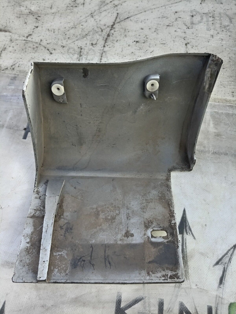 RANGE ROVER SPORT 2009-2013 FRONT LEFT WING LOWER TRIM AH3M-5711-AAW