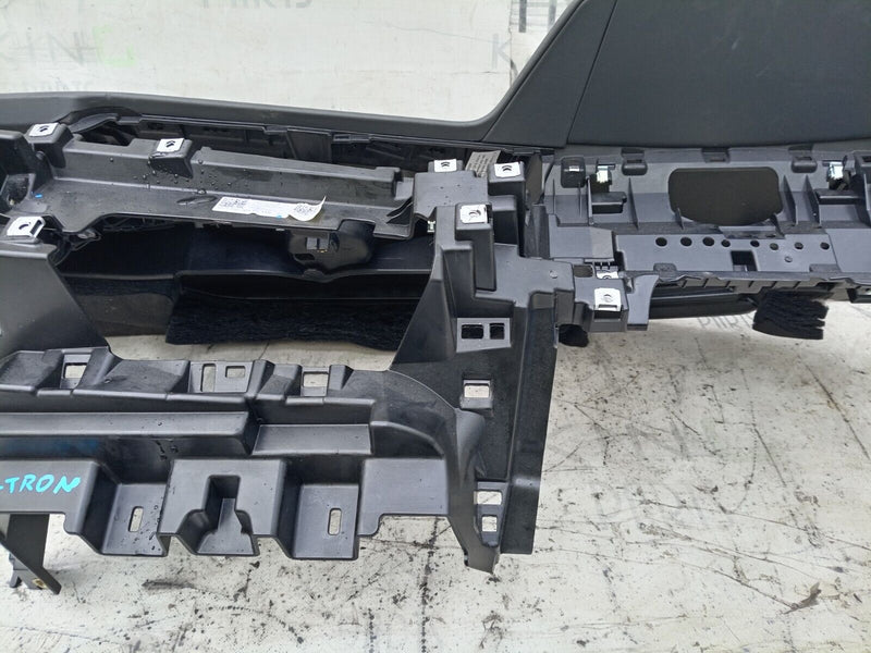 AUDI E-TRON **FULL SET DASHBOARD !! 2x AIRBAG, ECU UNIT MODULE, 4x SEATBELTS