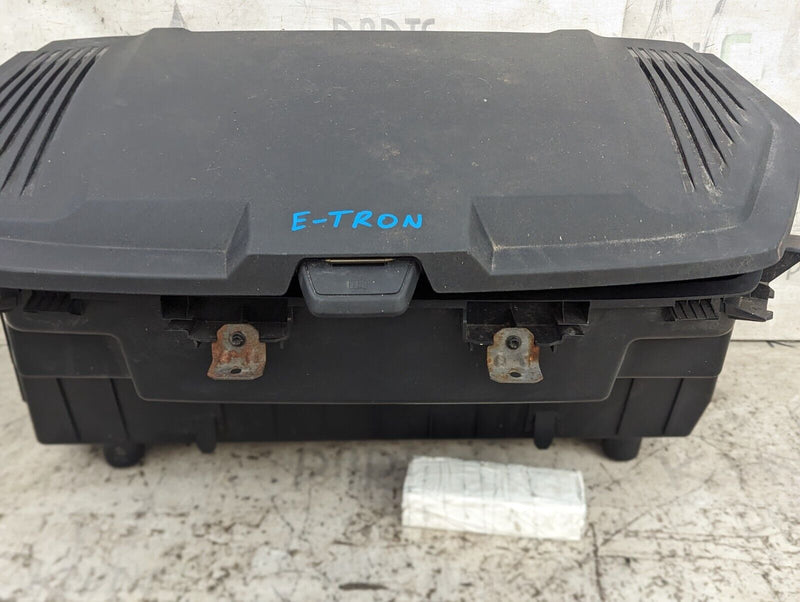 AUDI E-TRON 2018-ON BOOT TOOL BOX STORAGE COMPARTMENT 4KE863362A GENUINE