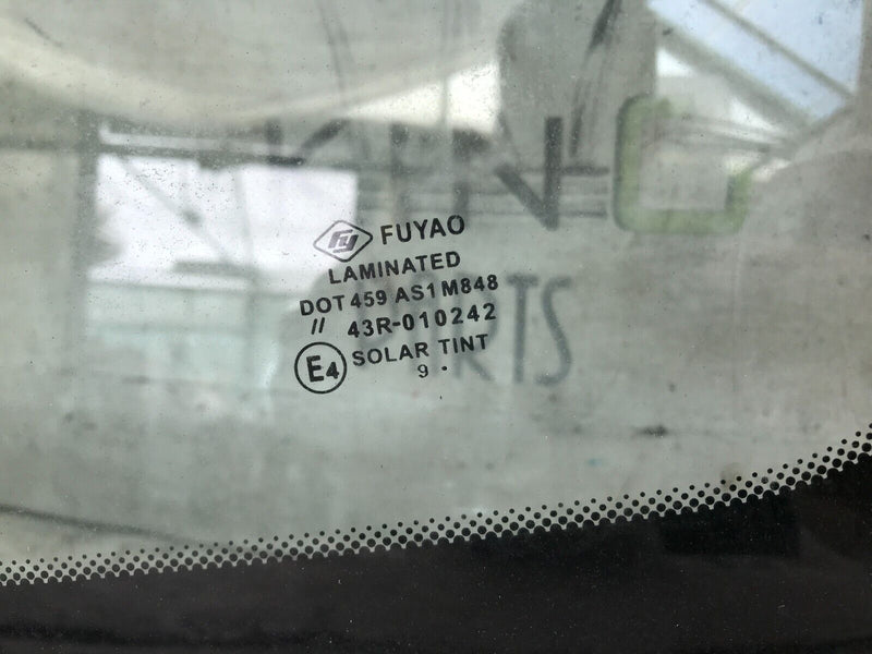 MERCEDES C-CLASS W204 FRONT WINDSCREEN WINDOW GLASS & RAIN SENSOR A2049017801