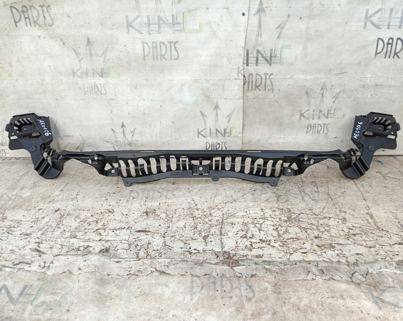 BMW F31 M-SPORT 2012-15 REAR BUMPER CENTRE BRACKET MOUNT GENUINE 7260462