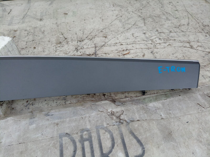 AUDI E-TRON 2018-ON DASHBOARD PANEL TRIM COVER 4KR853189 GENUINE