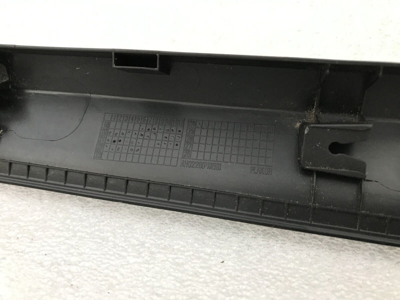 KIA XCEED CD 2019-22 FRONT DOOR LEFT SIDE LOWER TRIM MOULDING PANEL 87721-J7CA0