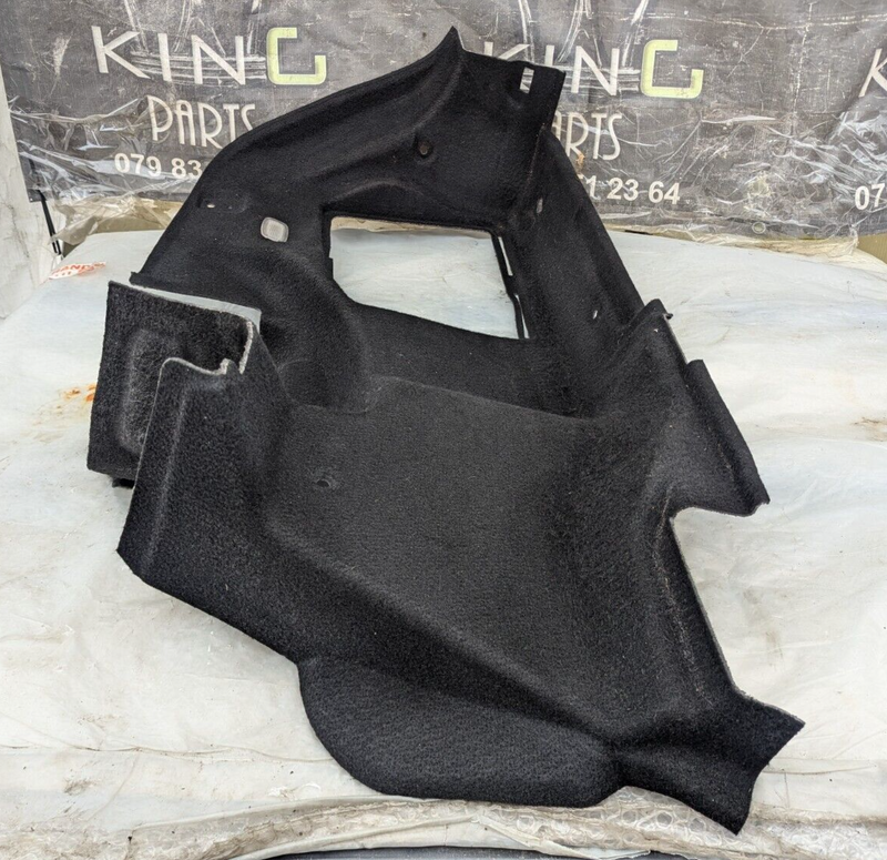 MERCEDES-BENZ C-CLASS W204 07-11 BOOT TRUNK RIGHT SIDE BOOT CARPET A2046905526