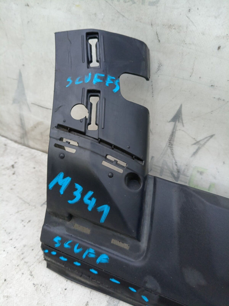 LAND ROVER DISCOVERY 4 LR4 RIGHT SIDE REAR DOOR TRIM MOULDING LOWER PANEL