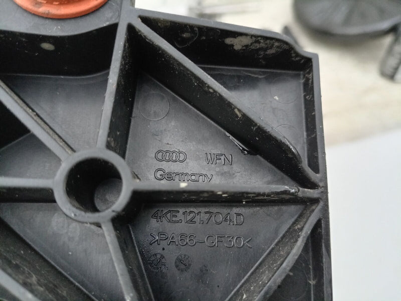 AUDI E-TRON 2018- ADDITIONAL WATER PUMP 4KE121704D GENUINE