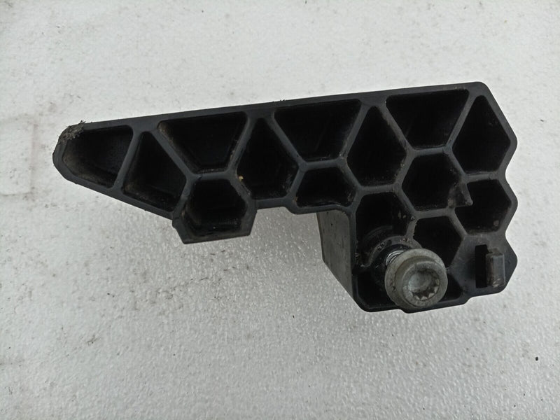 AUDI E-TRON 2018- FRONT LEFT N/S BODY REINFORCEMENT 4KE801137 GENUINE