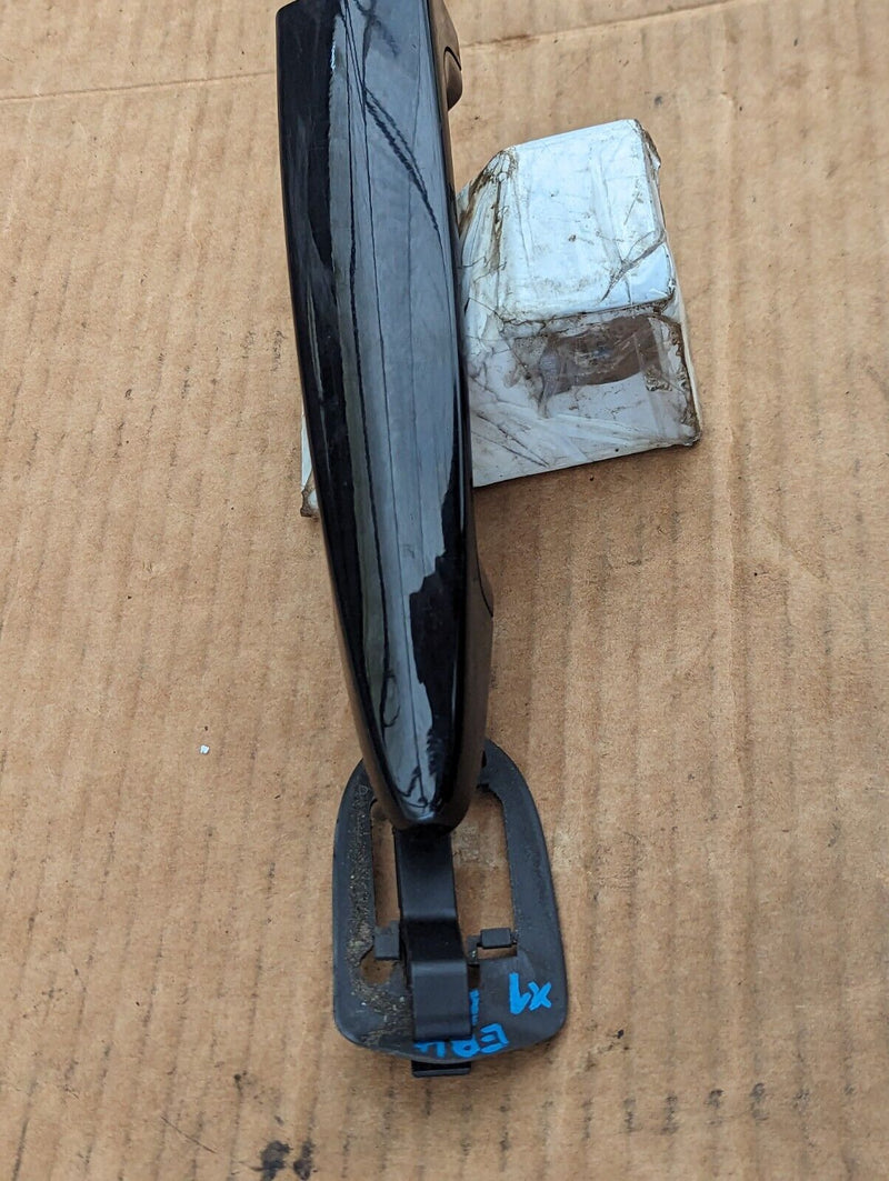 BMW X1 E84 09-15 REAR RIGHT O/S DOOR HANDLE 242688 GENUINE