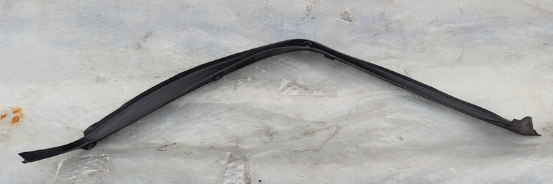 MERCEDES-BENZ C-CLASS W204 07-11 REAR LEFT N/S BOOTLID COVER TRIM A2046931533
