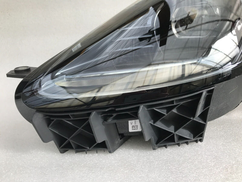 MASERATI GRECALE M182 **NEW GENUINE FRONT HEADLIGHT LAMP LEFT SIDE IT51330748