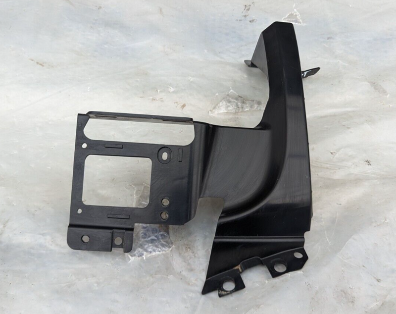 RANGE ROVER EVOQUE L538 REAR RIGHT O/S TAILLIGHT SUPPORT BRACKET BJ32-17E800-A