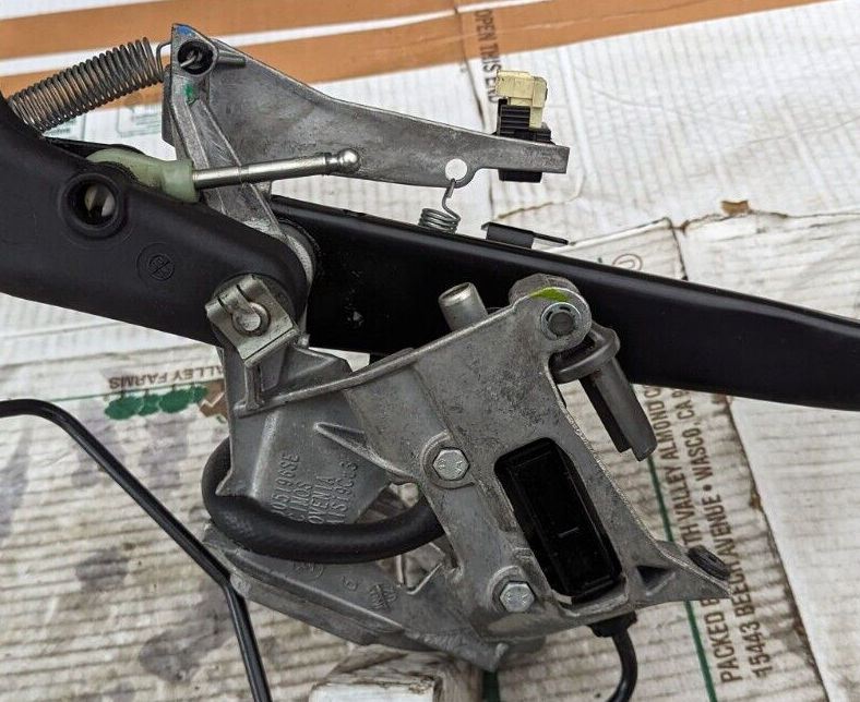 BMW 3 SERIES F30 2011-2019 CLUTCH AND BRAKE PEDAL BOX 6762250 GENUINE