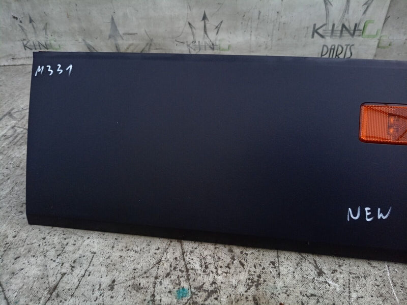 VW CRAFTER MK2 2017- LEFT SIDE PROTECTIVE PANEL TRIM MOULDING &MARKER LIGHT M331