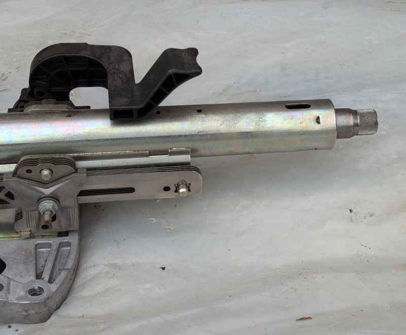MERCEDES C-CLASS W204 07-11 ADJUSTABLE STEERING COLUMN A204462206 GENUINE