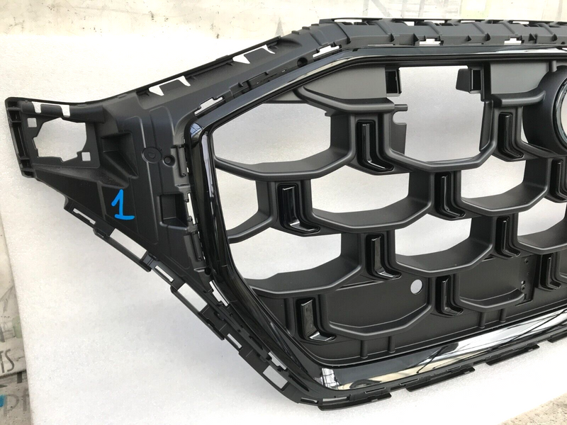 AUDI Q8 SQ8 FACELIFT LCI 2024 FRONT BUMPER GRILL RADIATOR GRILLE 4M8853651CL