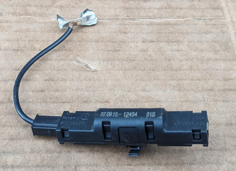 VW GOLF MK7 2012-2020 NOISE INTERFERENCE FILTER ANTENNA 5N0035570 GENUINE